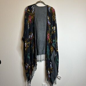 Tommy Bahama tropical print travel Ruana wrap with fringe edges OS fits most